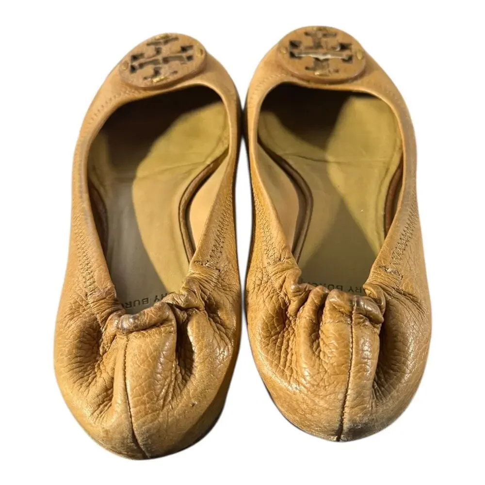 Tory Burch Reva Ballet Flats Brown 8 M Camel Leather Logo Medallion Elastic Back
